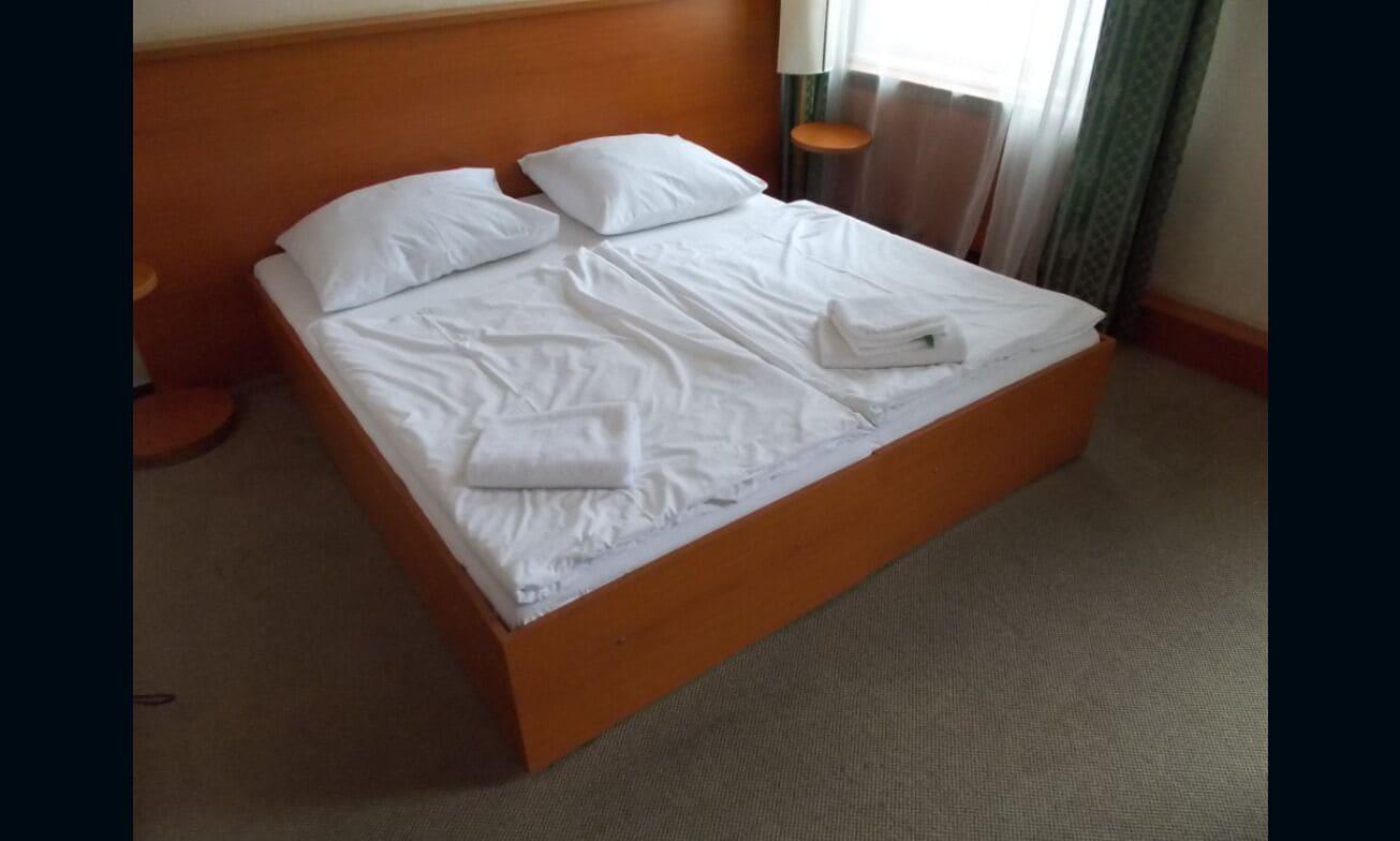Gallery Hotel Sis Прага Екстер'єр фото