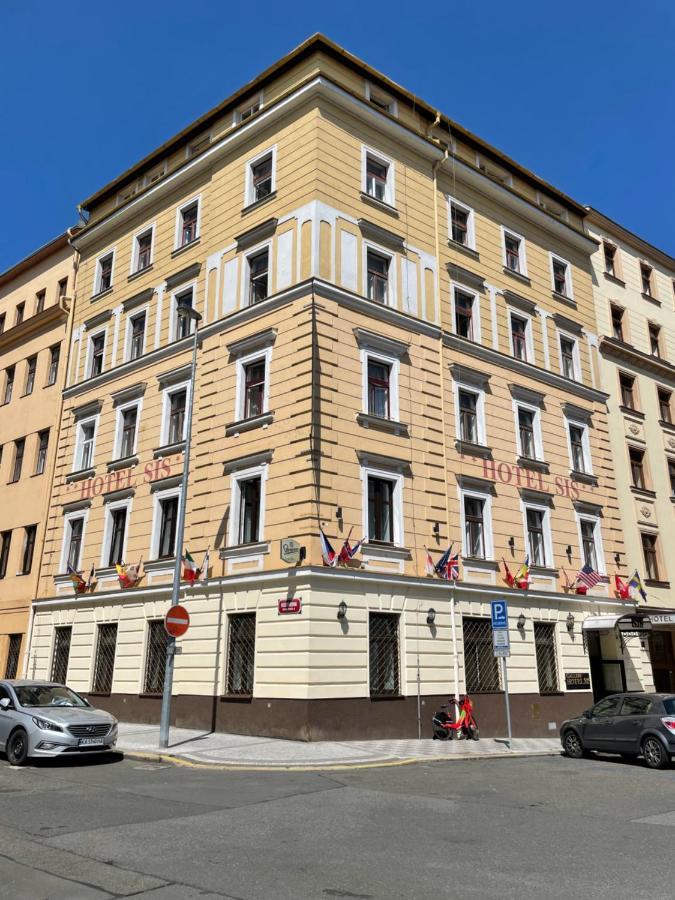 Gallery Hotel Sis Прага Екстер'єр фото