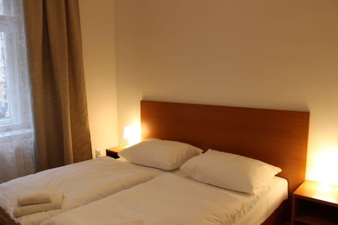 Gallery Hotel Sis Прага Екстер'єр фото