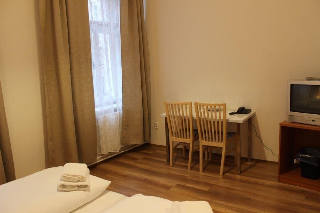 Gallery Hotel Sis Прага Екстер'єр фото