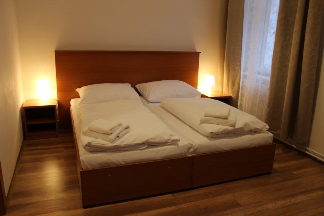 Gallery Hotel Sis Прага Екстер'єр фото