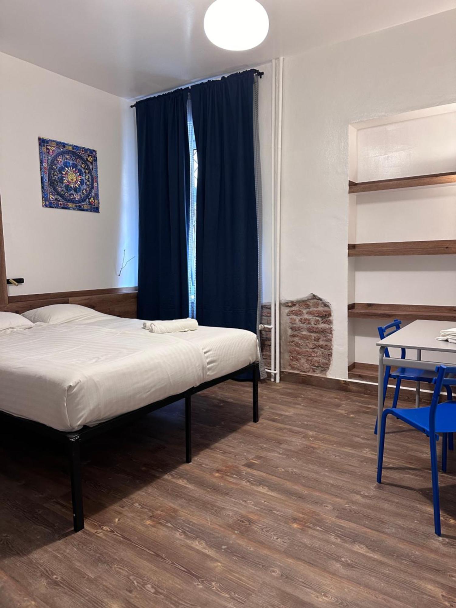 Gallery Hotel Sis Прага Екстер'єр фото