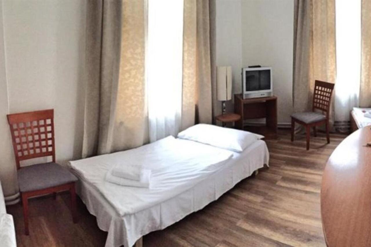 Gallery Hotel Sis Прага Екстер'єр фото